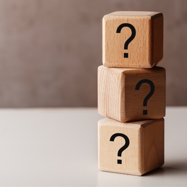 Wat is onzekerheid? Onzekerheid is vaak een uiting van angst. Iedereen kent het wel: soms twijfel je aan jezelf, je keuzes of je vaardigheden. Maar wanneer die twijfel je dagelijks leven beheerst, spreken we van overmatige onzekerheid.