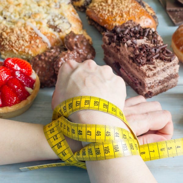 De gevolgen van een verslaving beperken zich zelden tot het middel of het gedrag zelf. Vaak sijpelen ze door in verschillende lagen van je leven. De impact is merkbaar in je lichaam, je mentale gezondheid en je dagelijks functioneren.